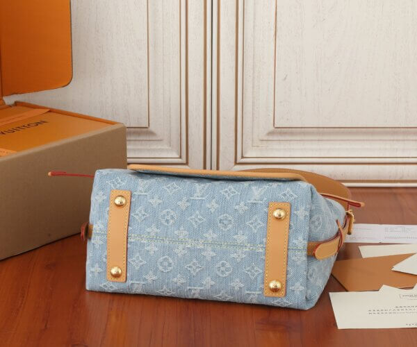 Carryall small handbag